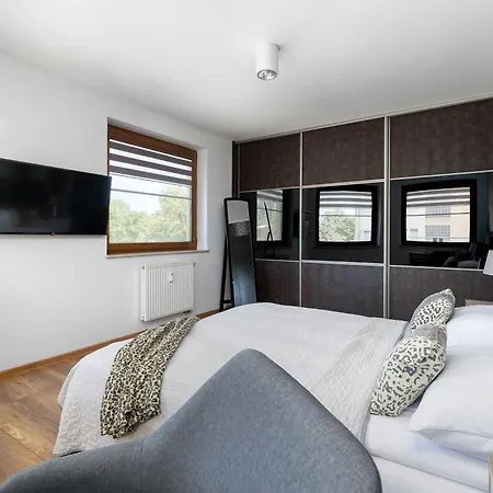Przestronny Z Balkonem W Centrum&blisko Plaży By Renters