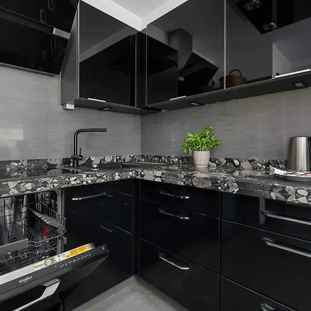 Przestronny Z Balkonem W Centrum & Blisko Plazy By Renters * كولوبرزيغ