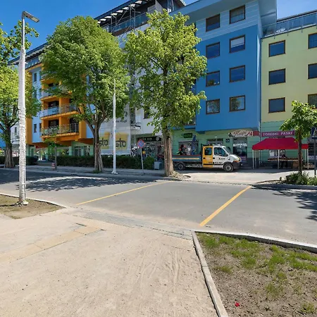 شقة Przestronny Z Balkonem W Centrum & Blisko Plazy By Renters كولوبرزيغ